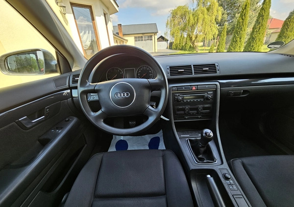 Audi A4 cena 12900 przebieg: 255000, rok produkcji 2003 z Puławy małe 352
